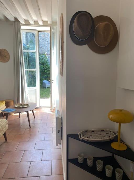 Loft/Jardin Et Parking : Le Petit Clos Bourdet Honfleur Buitenkant foto